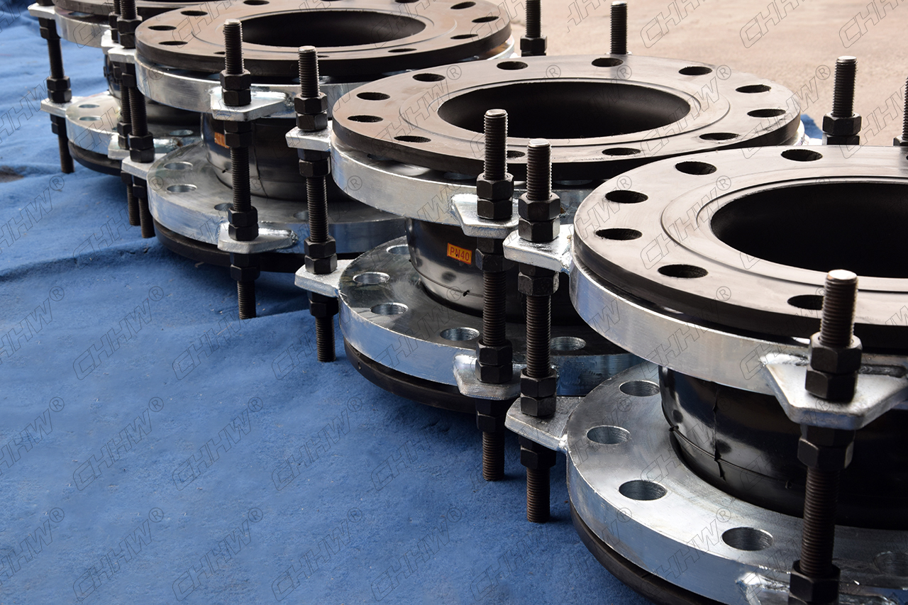 PN4.0MPa大翻邊限位裝置<a href=http://www.hztsbj.com/xjjt/ target=_blank class=infotextkey>橡膠軟接頭</a>