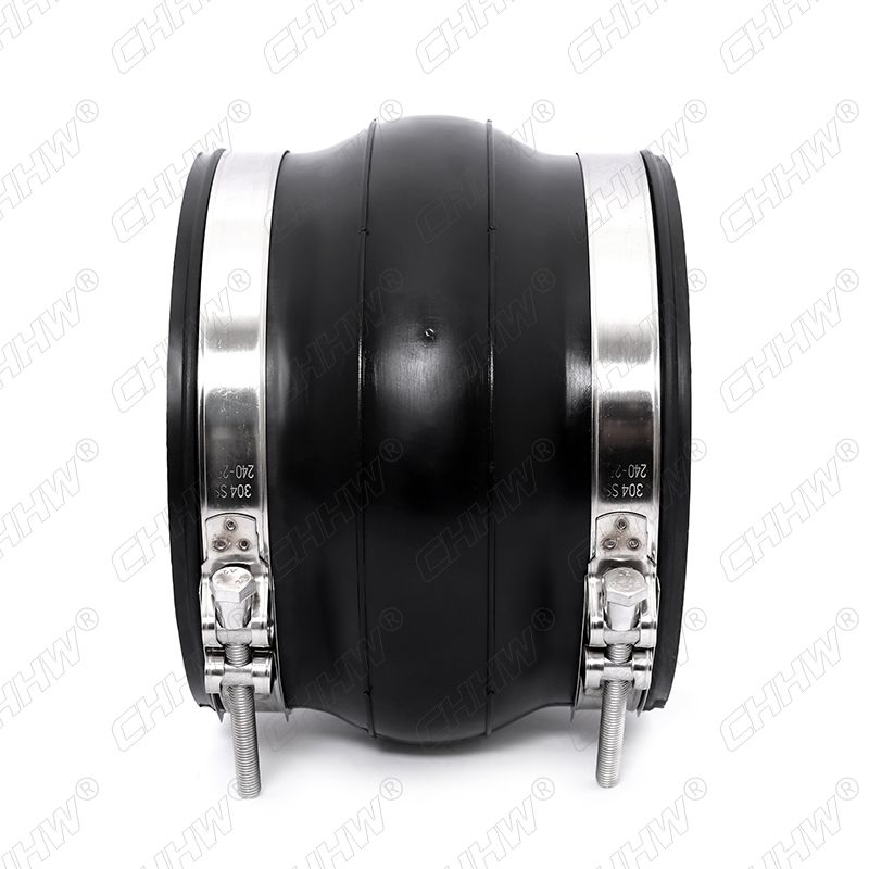 卡箍連接<a href=http://www.hztsbj.com/xjjt/ target=_blank class=infotextkey>橡膠接頭</a>安裝圖